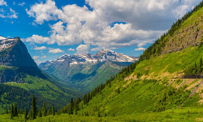 Fototapeta na wymiar Mountain Valley seen from Going To The Sun road in Glacier National Park