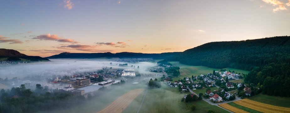 Rietheim-Weilheim bei Tuttlingen am Morgen