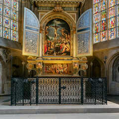 Fototapeta na wymiar interior view of the altar in St. Dionys Church in Esslingen