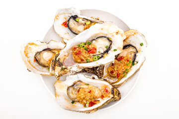 Roasted oysters with minced garlic