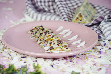 Homemade cakes with white chocolate, pistachios, cranberries and apricots.