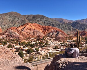 Vista panorámica de Purmamarca, Jujuy, Argentina