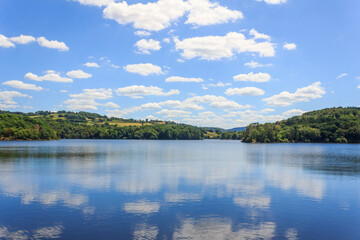 Lake in summer, Lac du Crescent,  Chastellux sur Cure, Morvan Regional Nature Park, Yonne department, France