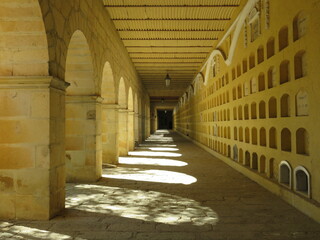 Fototapeta na wymiar corridor in the old cementary