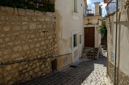 Fototapeta alley of an ancient Sicilian