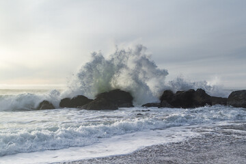 Powerful waves splashing