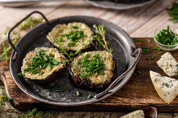 Delicious eggplant baked with cheese