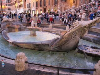 fountain near Spanish Steps