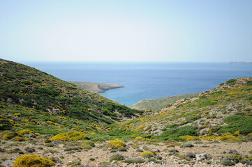 Fototapeta na wymiar La crique d'Érimoupolis près de Palaikastro à Sitia en Crète