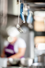 Utensílios de cozinha, Vinho e Pimenta