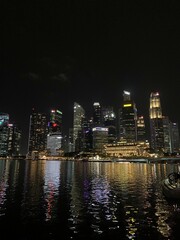 Baie de nuit à Singapour