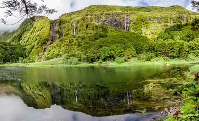 Poço Ribeira do Ferreiro - Waterfalls, Flores Island, Açores (Azores), Portugal