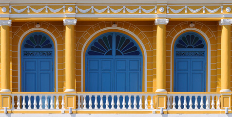 Obraz premium detail of the facade of a building