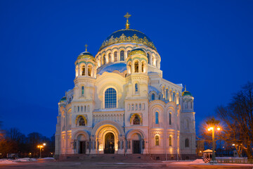 Fototapeta na wymiar Naval Cathedral of St. Nicholas the Wonderworker closeup on a March evening. Kronstadt, Russia