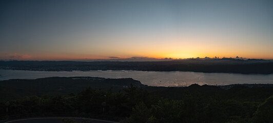 桜島から夕暮れの鹿児島市街地