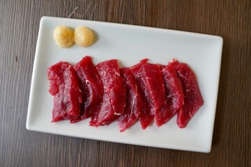 鯨の刺身