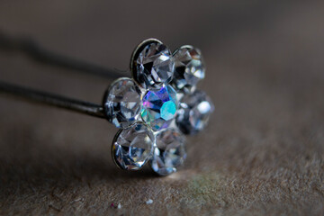 Jewelry, precious jewelry for a woman made of gold