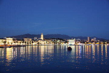 Naklejka premium view of the diokletian palace in split in the evening