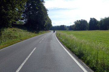 Fototapeta na wymiar L 3307 zwischen Weyhers und Poppenhausen