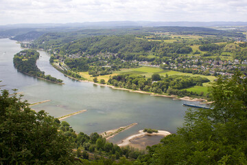 Fototapeta na wymiar view to river Rhine from the famous mountain Drachenfels in Koenigswinter