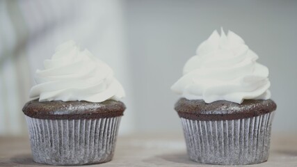 Cupcake decoration with white icing