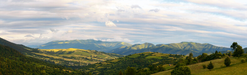 Fototapeta premium panorama of mountains near lake synevyr