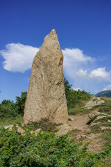 menhir de Bassouse, sendero arqueologico de Eyne, pirineos catalanes, comarca de Capcir, Francia