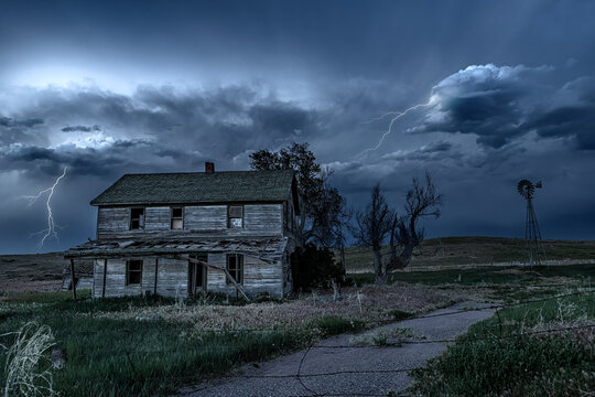 Haunted House With Lightning