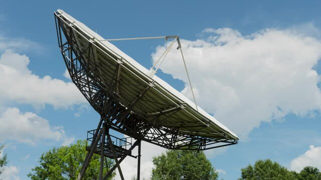 Large Space and Science Satellite Dish Time Lapse