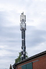 Sendemast für Mobilfunk Antennen