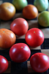 Tomaten auf dem Schachbrett