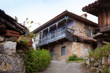 Casa típica de pueblo en Bermiego, Quirós, Asturias