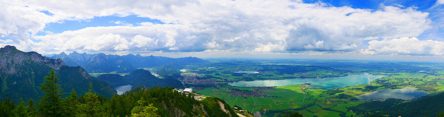 Obraz premium Füssen, Deutschland: Panorama der deutschen Alpen (Königswinkel, Allgäu)