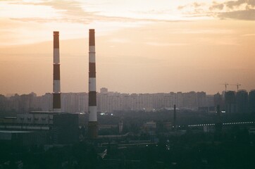 Obraz premium sunset over the city