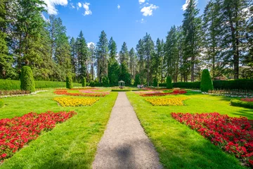 Fotobehang The colorful Renaissance European style formal Duncan Garden and fountain in Manito Park, Spokane, Washington, USA © Kirk Fisher