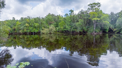Fototapeta na wymiar Dark cloud over Hillsborough river at Tampa, Florida