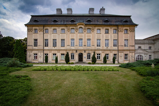 Ciazen / Poland - Baroque palace with a garden. (Ciążeń)