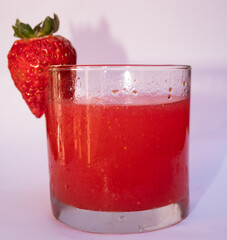 Strawberry drink with vodka and apple to sweeten naturally.