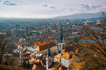Fototapeta na wymiar Panorama of the Old Town in Ljubljana.