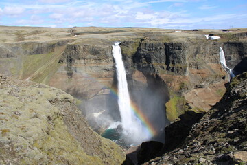 Einzigartiger Haífoss Wasserfall im Hochland von Island