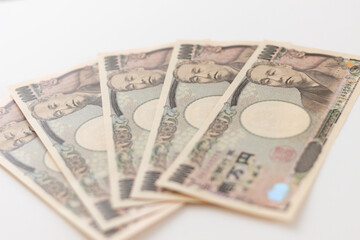 お金　一万円札
