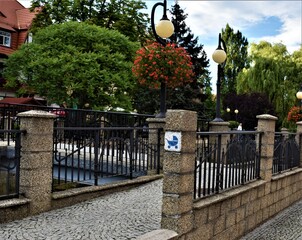Ogrodzenie w mieście  © merko
