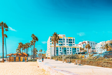 View of the beach of Santa Monica and the Pacific Ocean. Suburbs of Los Angeles.
