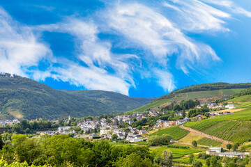 Fototapeta na wymiar view to village of Zell at the Moselle valley