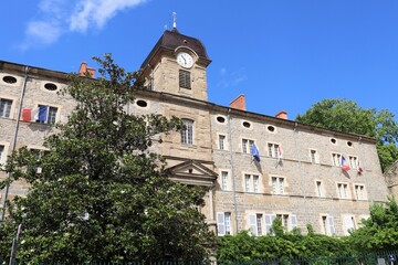 Fototapeta na wymiar Lycée Gabriel Faure à Tournon vu de l'extérieur, ville de Tournon sur Rhône, département de l'Ardèche, France