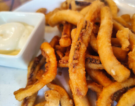 Rabas de calamar con mayonesa