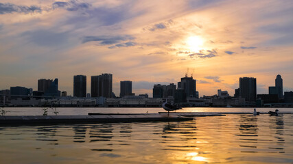 Obraz premium 東京 晴海埠頭 夕方