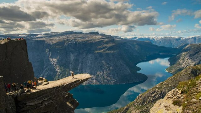 Video from a Trolltunga in Norway during high season