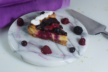 Cheesecake with berries