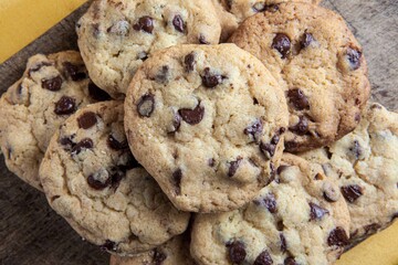 chocolate chip cookies